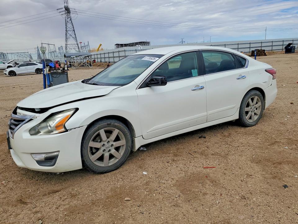 2014 Nissan Altima მანქანა იყიდება აუქციონზე, vin: 1N4AL3AP0EN378490, აუქციონის ნომერი: 67736926