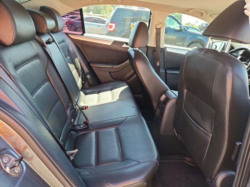 68802736 :رقم المزاد ، 3VWD17AJ3EM336841 vin ، 2014 Volkswagen Jetta مزاد بيع