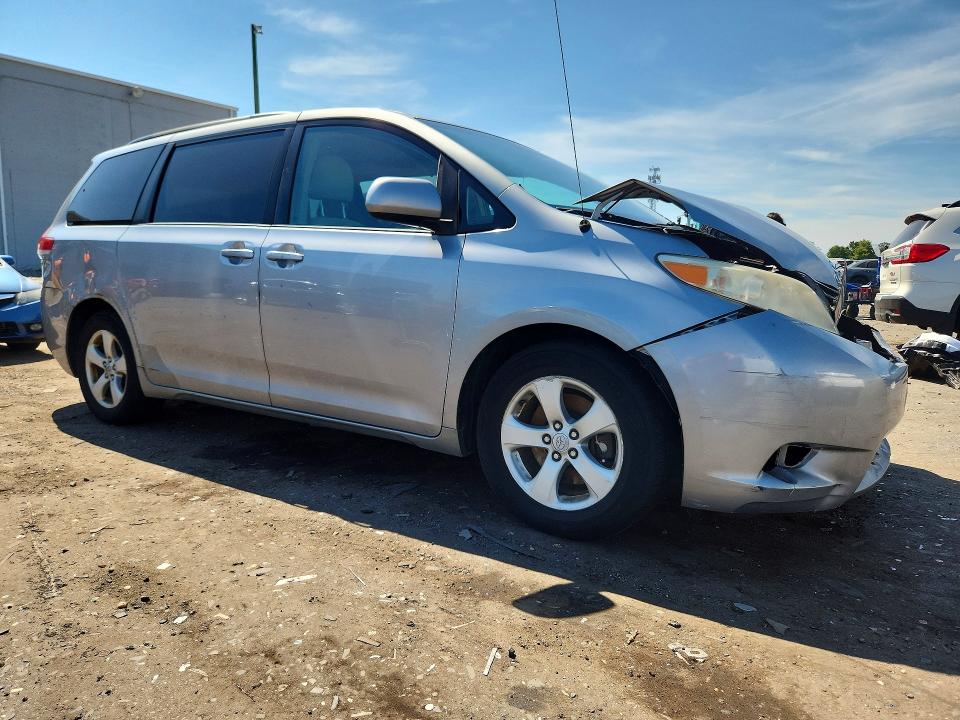 Продажа на аукционе авто 2011 Toyota Sienna, vin: 5TDKK3DC1BS093989, номер лота: 67776706