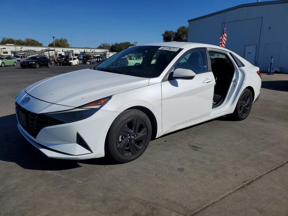 70857546 :رقم المزاد ، 5NPLM4AG7MH006861 vin ، 2021 Hyundai Elantra مزاد بيع