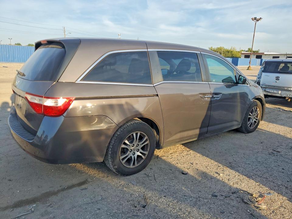 Auction sale of the 2011 Honda Odyssey, vin: 5FNRL5H46BB054443        , lot number: 68621976