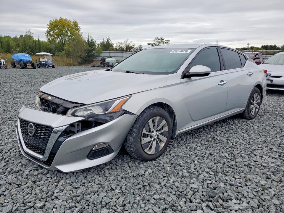 2019 Nissan Altima მანქანა იყიდება აუქციონზე, vin: 1N4BL4BW8KN310871, აუქციონის ნომერი: 69734626