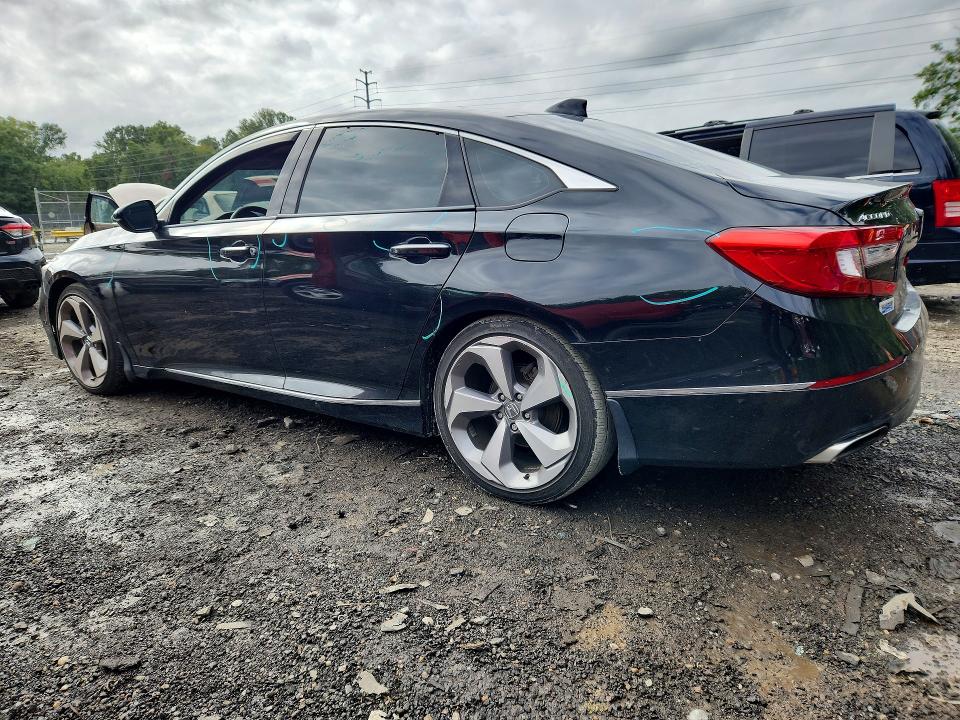 Продажа на аукционе авто 2018 Honda Accord, vin: 1HGCV2F95JA042130, номер лота: 69991506