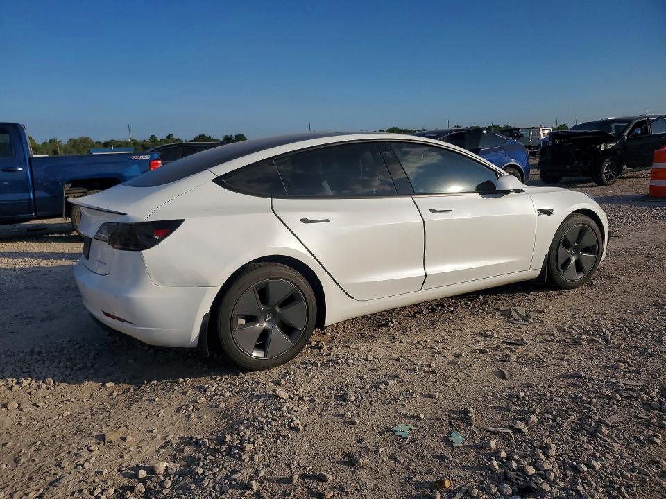 Продажа на аукционе авто 2022 Tesla Model 3, vin: 5YJ3E1EB8NF193277, номер лота: 70288966