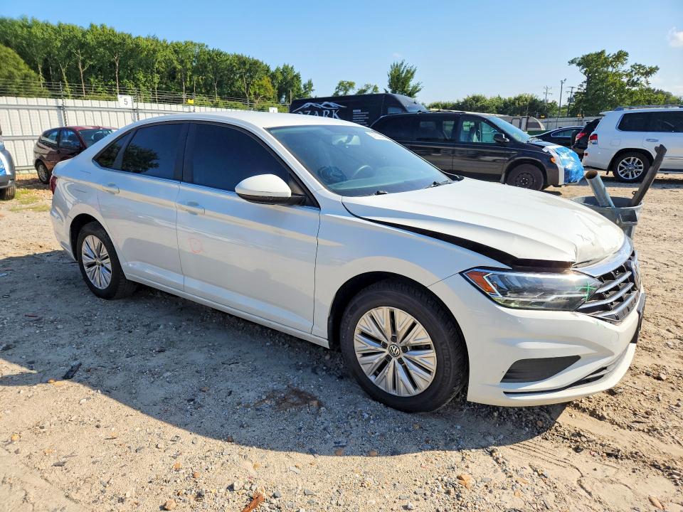 Продажа на аукционе авто 2019 Volkswagen Jetta, vin: 3VWC57BU2KM172650, номер лота: 67801496