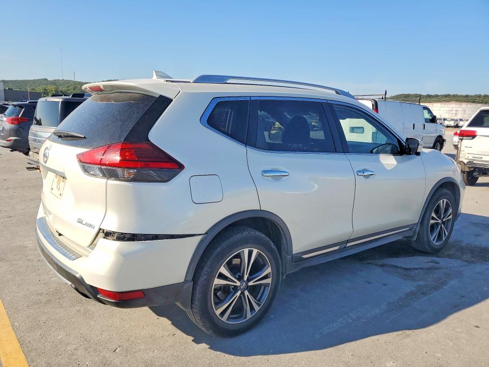 Продажа на аукционе авто 2017 Nissan Rogue, vin: JN8AT2MV3HW025422, номер лота: 70157946