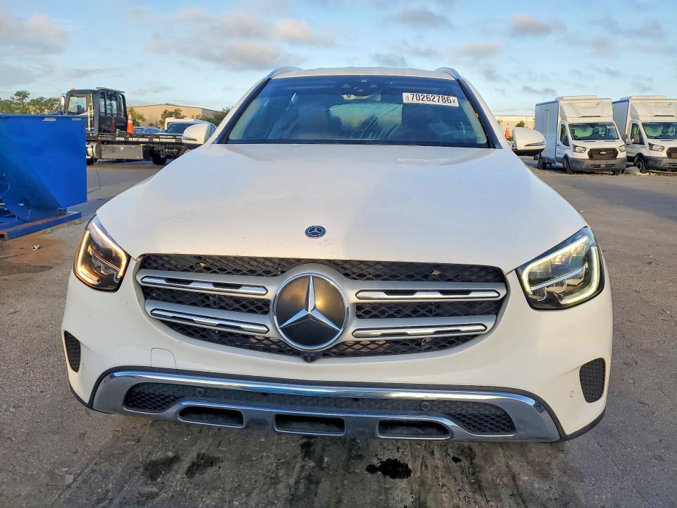 70262786 :رقم المزاد ، W1N0GBDB3LFB25398 vin ، 2020 Mercedes-benz Glc مزاد بيع