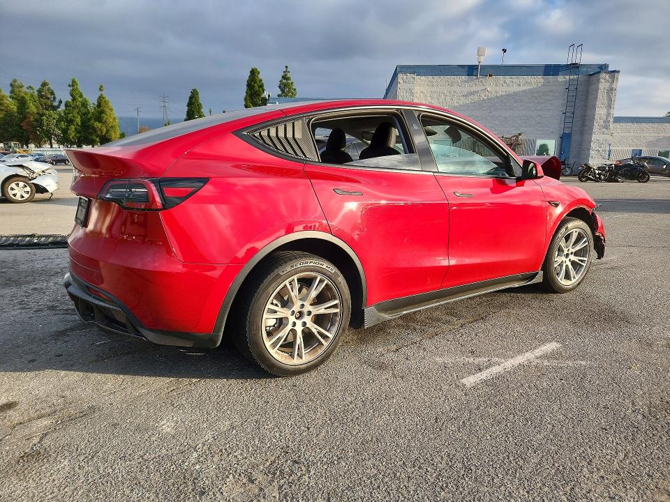 Продажа на аукционе авто 2023 Tesla Model Y, vin: 7SAYGDEE3PA168866, номер лота: 69882106