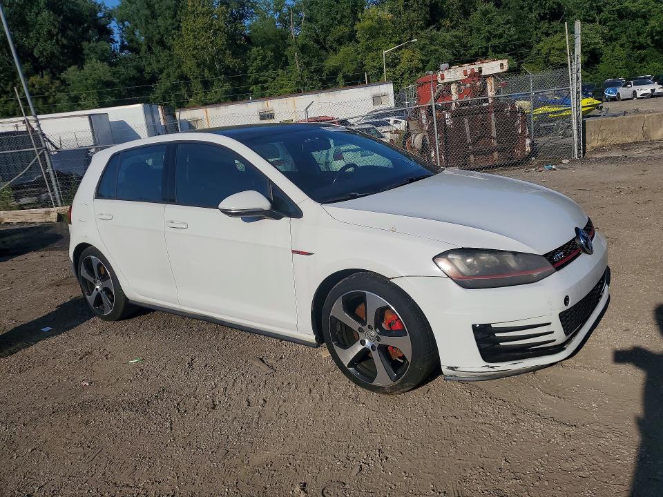 Продажа на аукционе авто 2015 Volkswagen Gti, vin: 3VW4T7AU5FM001442, номер лота: 68144296