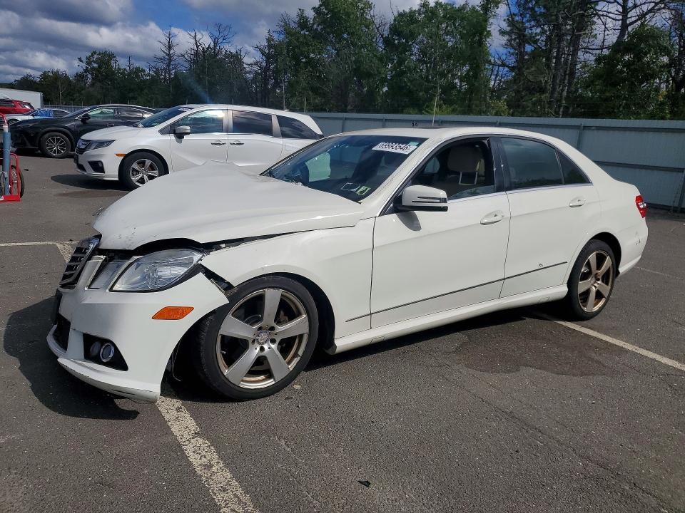 2010 Mercedes-benz E მანქანა იყიდება აუქციონზე, vin: WDDHF8HB4AA110170, აუქციონის ნომერი: 69993546