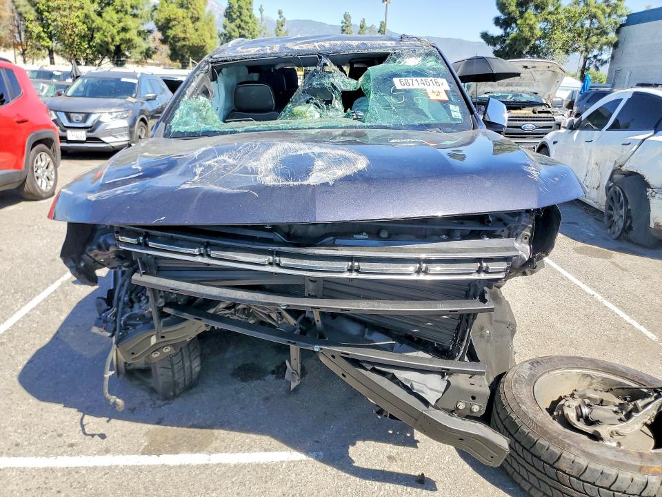 2023 Chevrolet Suburban მანქანა იყიდება აუქციონზე, vin: 1GNSCFKDXPR394624, აუქციონის ნომერი: 68714616