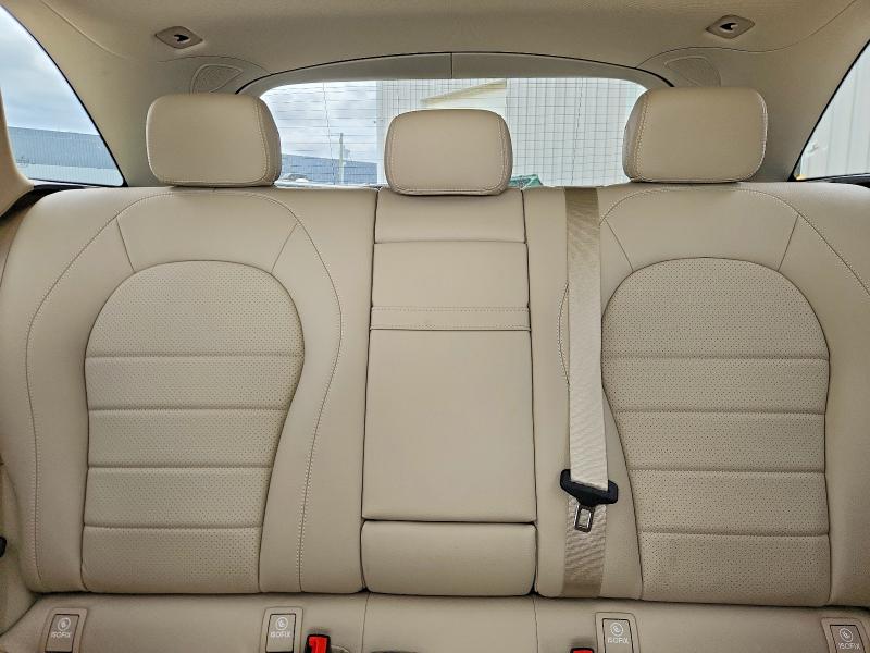 68335676 :رقم المزاد ، W1N0G8EBXMV270181 vin ، 2021 Mercedes-benz Glc مزاد بيع