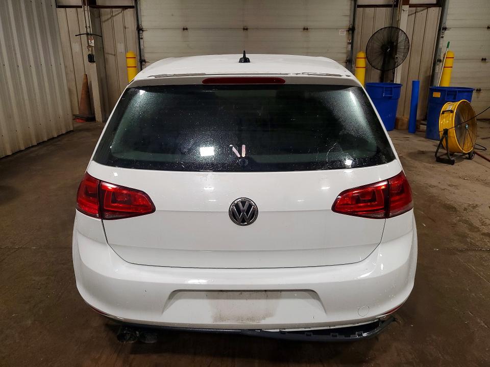 Продажа на аукционе авто 2015 Volkswagen Golf, vin: 3VW817AU2FM066983, номер лота: 67694466