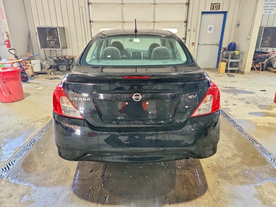 2018 Nissan Versa მანქანა იყიდება აუქციონზე, vin: 3N1CN7AP0JL877744, აუქციონის ნომერი: 69104916