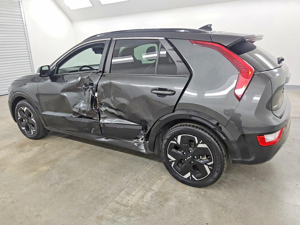 2023 Kia Niro მანქანა იყიდება აუქციონზე, vin: KNDCR3L10P5037202, აუქციონის ნომერი: 70154176