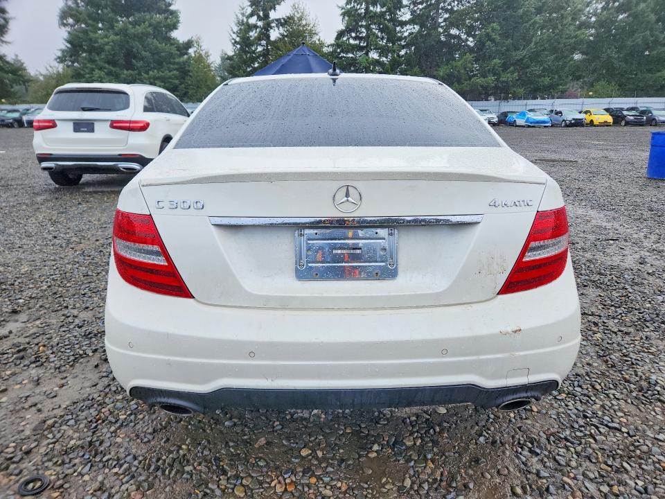 Продажа на аукционе авто 2013 Mercedes-benz C, vin: WDDGF8AB9DA800507, номер лота: 69763546