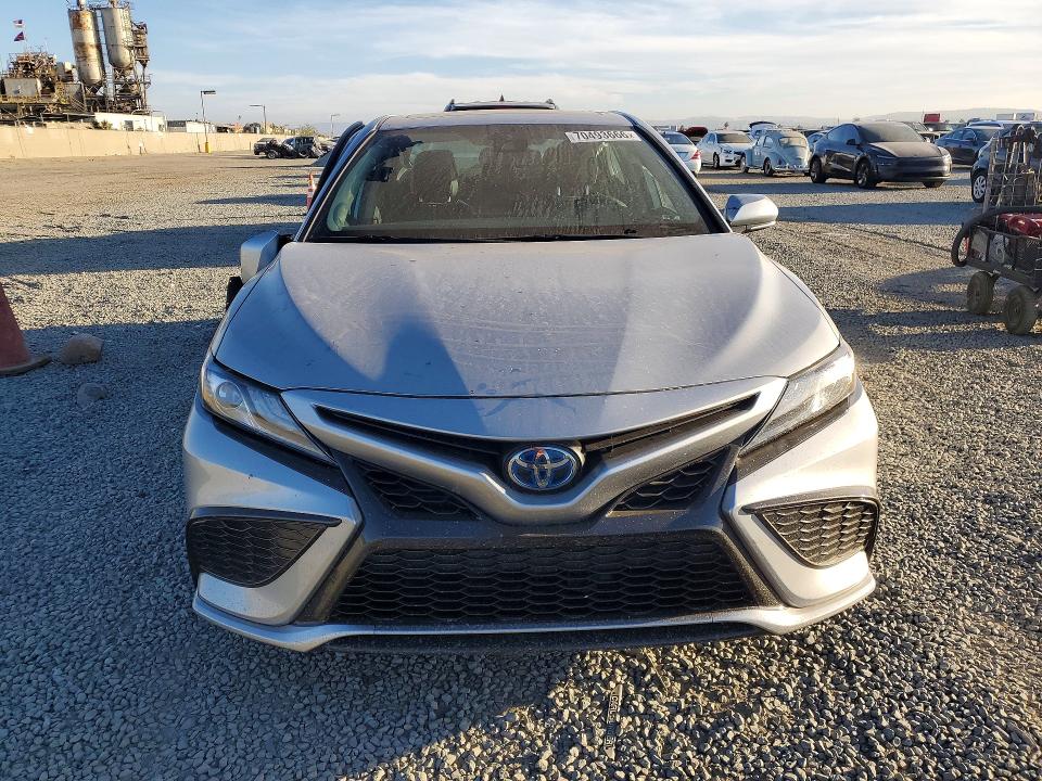 Aukcja sprzedaży 2021 Toyota Camry, vin: 4T1K31AK8MU549820, numer aukcji: 70493666