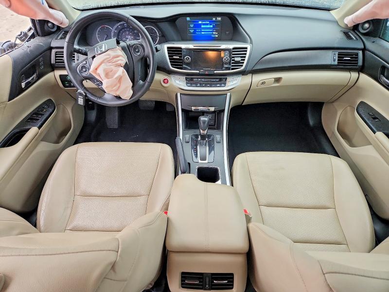 67900366 :رقم المزاد ، 1HGCR2F80FA035671 vin ، 2015 Honda Accord مزاد بيع