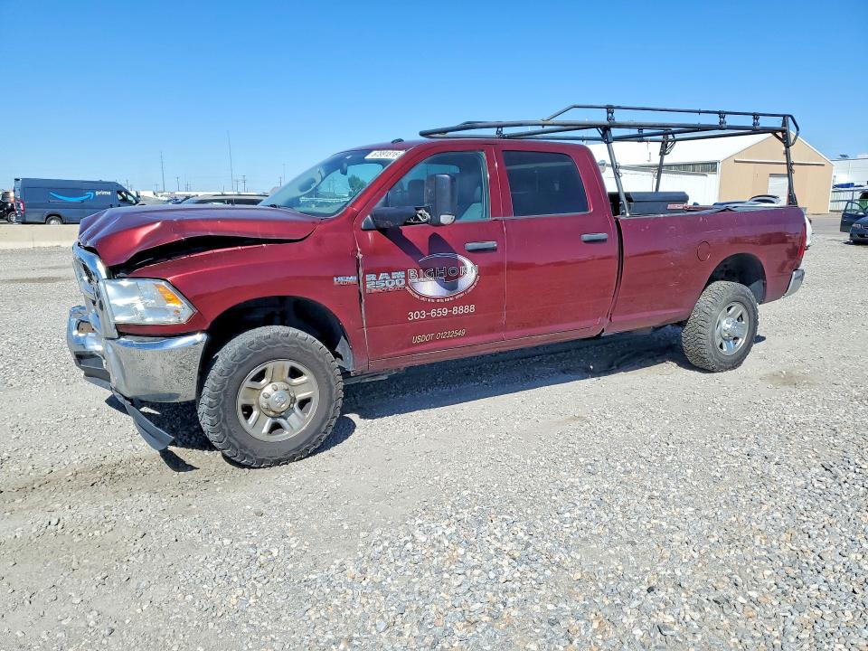 67991816 :رقم المزاد ، 3C6UR5HJ7JG145218 vin ، 2018 Ram 2500 مزاد بيع