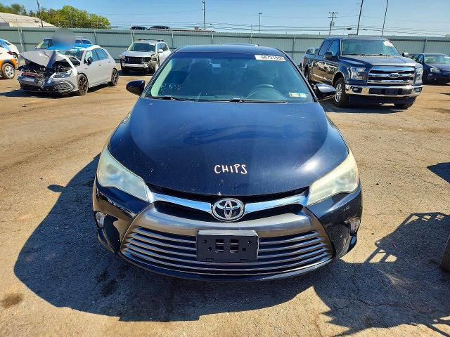 68731806 :رقم المزاد ، 4T1BF1FK6FU994429 vin ، 2015 Toyota Camry مزاد بيع