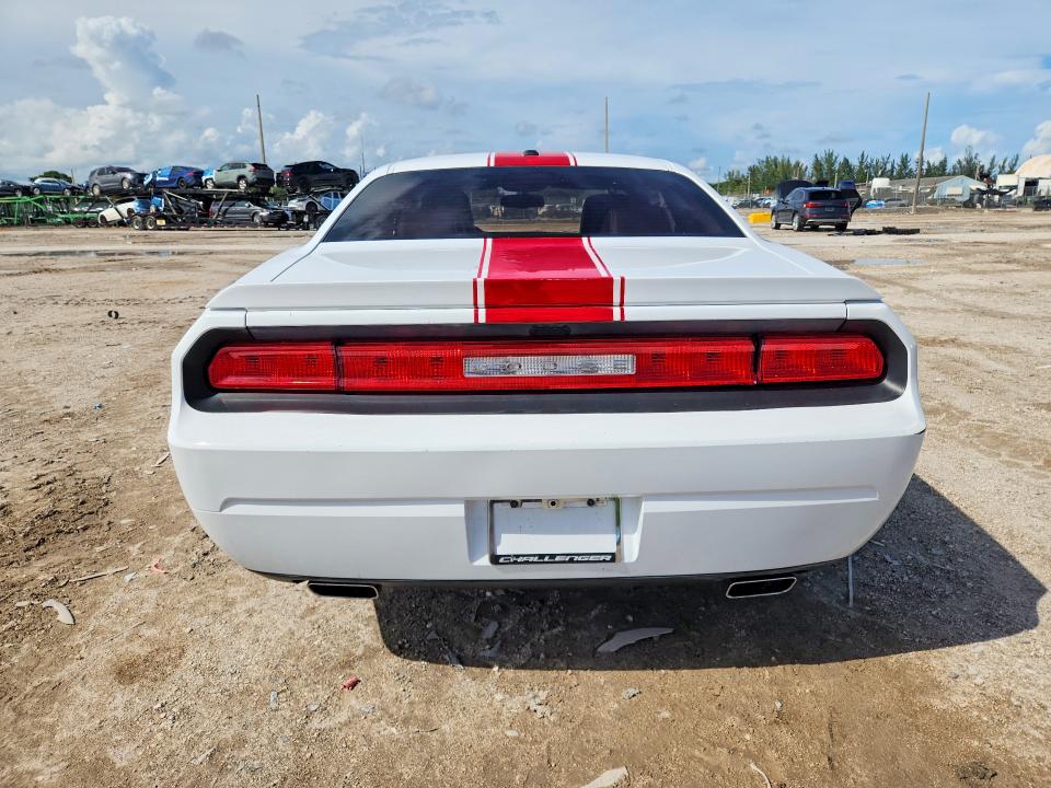 68317866 :رقم المزاد ، 2C3CDYAG9CH268920 vin ، 2012 Dodge Challenger مزاد بيع