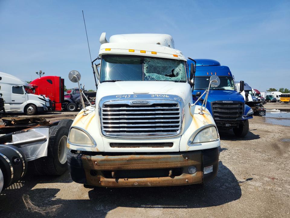 2006 Freightliner Conventional მანქანა იყიდება აუქციონზე, vin: 1FUJA6CK46LV46639, აუქციონის ნომერი: 54339016