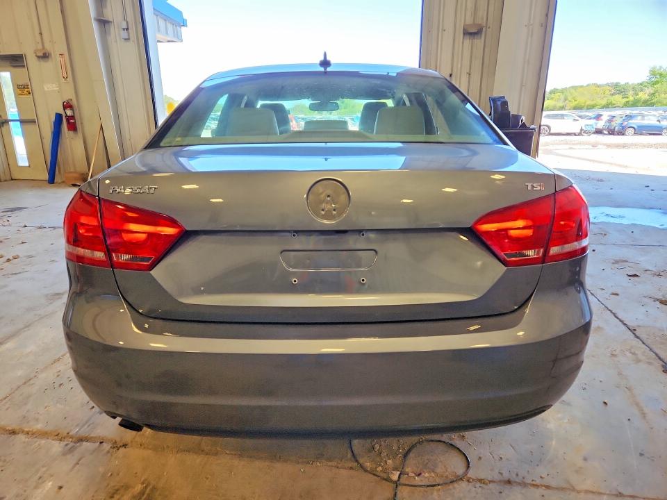 2015 Volkswagen Passat მანქანა იყიდება აუქციონზე, vin: 1VWAS7A33FC100372, აუქციონის ნომერი: 68164366