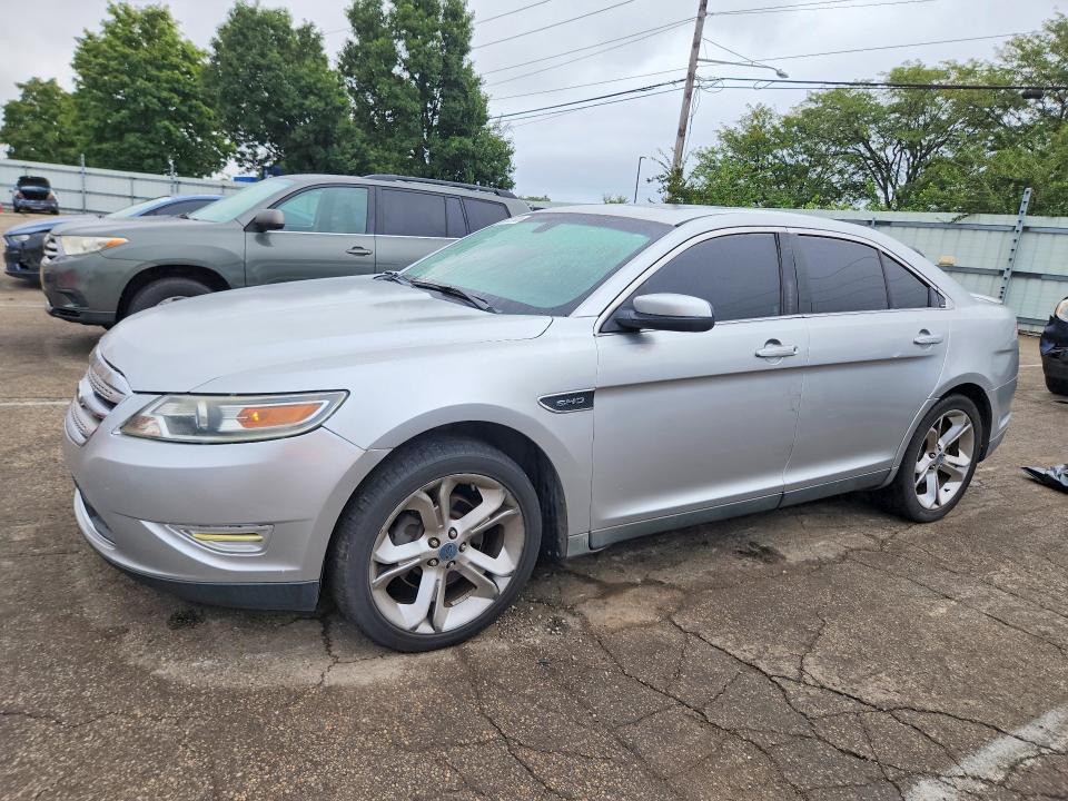 70332486 :رقم المزاد ، 1FAHP2KT4BG112561 vin ، 2011 Ford Taurus مزاد بيع