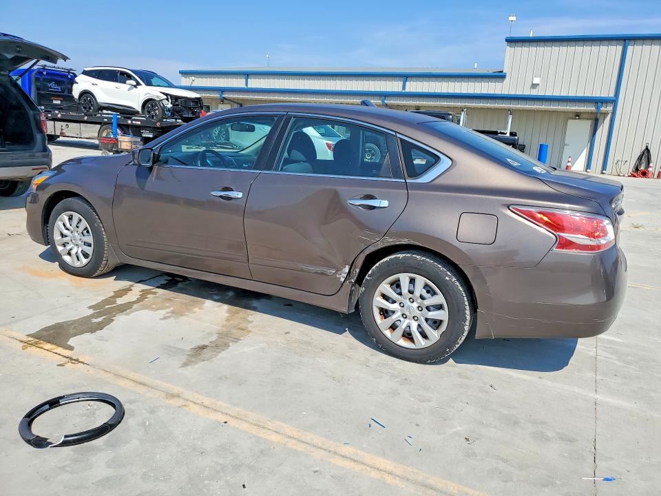 Продажа на аукционе авто 2015 Nissan Altima, vin: 1N4AL3APXFC211325, номер лота: 69310556