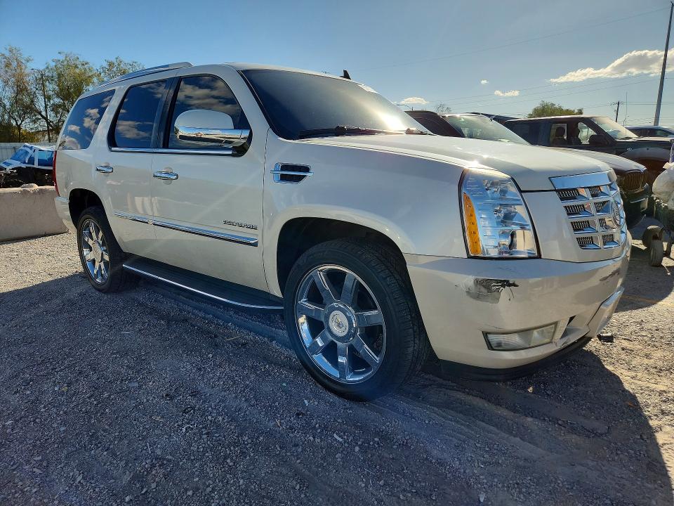 69350446 :رقم المزاد ، 1GYS4BEF5CR122661 vin ، 2012 Cadillac Escalade مزاد بيع