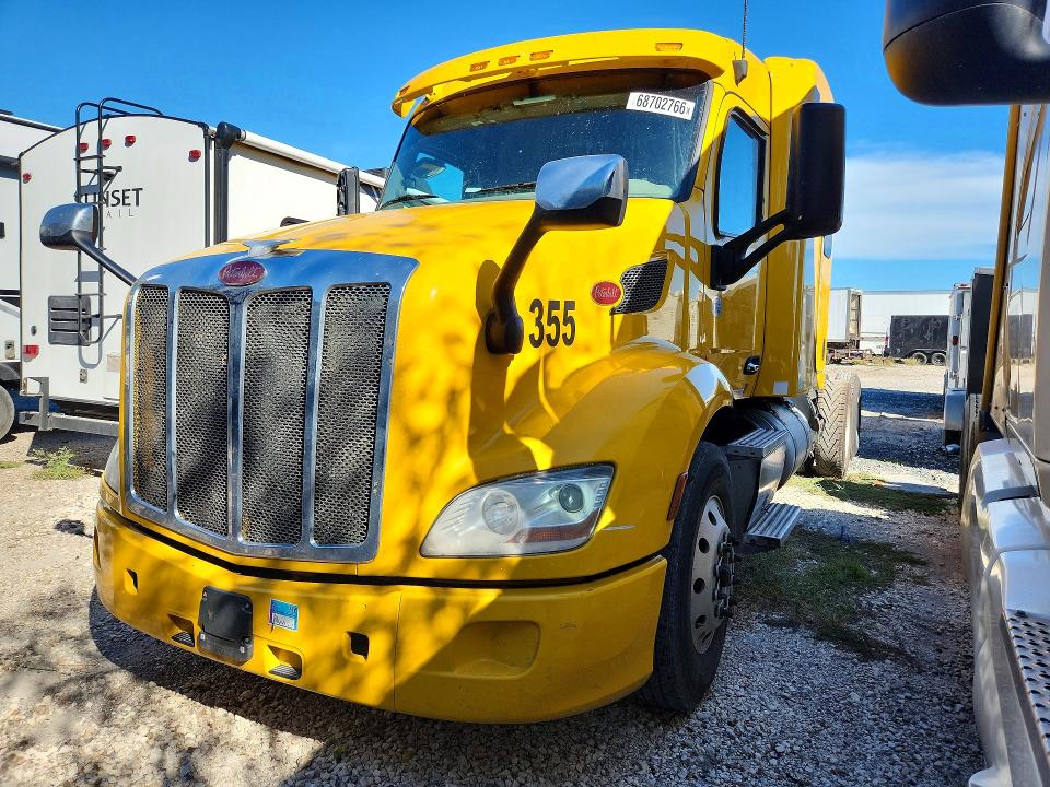 Продаж на аукціоні авто 2013 Peterbilt 579, vin: 1XPBDP9XXKD495761, номер лоту: 68702766