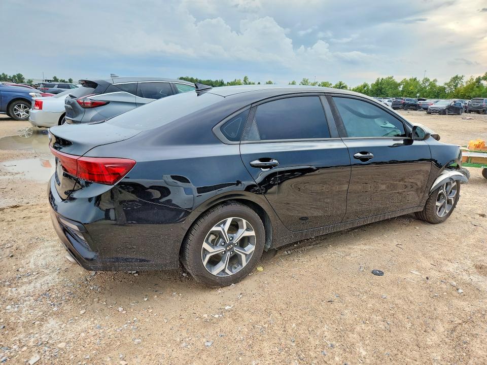 2019 Kia Forte მანქანა იყიდება აუქციონზე, vin: 3KPF24AD8KE136805, აუქციონის ნომერი: 67801726