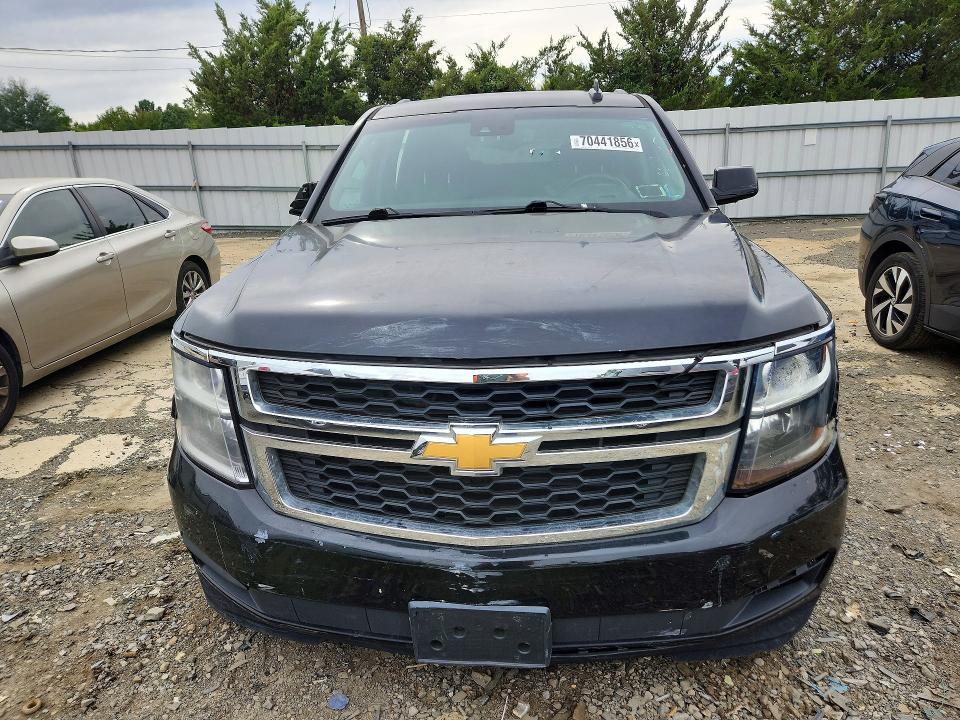 Продаж на аукціоні авто 2017 Chevrolet Suburban, vin: 1GNSKHKC1HR229827, номер лоту: 70441856