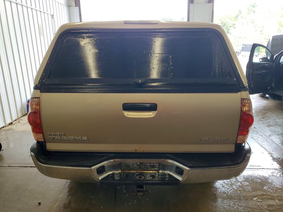 68523486 :رقم المزاد ، 5TEMU52NX5Z093581 vin ، 2005 Toyota Tacoma مزاد بيع