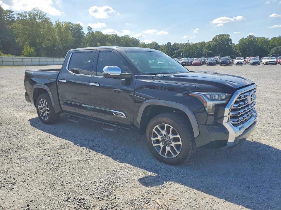 Продажа на аукционе авто 2024 Toyota Tundra, vin: 5TFMC5DBXRX063757, номер лота: 67564756