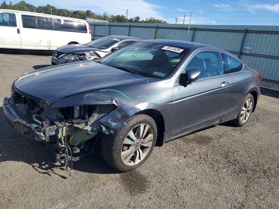 Продажа на аукционе авто 2012 Honda Accord, vin: 1HGCS1B77CA021581, номер лота: 70313836
