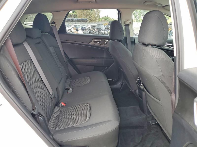 68195696 :رقم المزاد ، KNDPU3AG9P7060859 vin ، 2023 Kia Sportage مزاد بيع