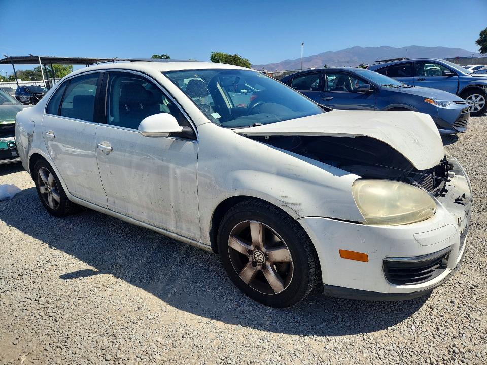69759076 :رقم المزاد ، 3VWRZ71K48M066742 vin ، 2008 Volkswagen Jetta مزاد بيع