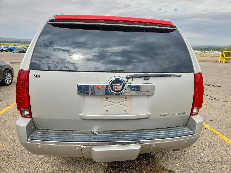 2008 Cadillac Escalade მანქანა იყიდება აუქციონზე, vin: 1GYFK63848R180531, აუქციონის ნომერი: 67208696