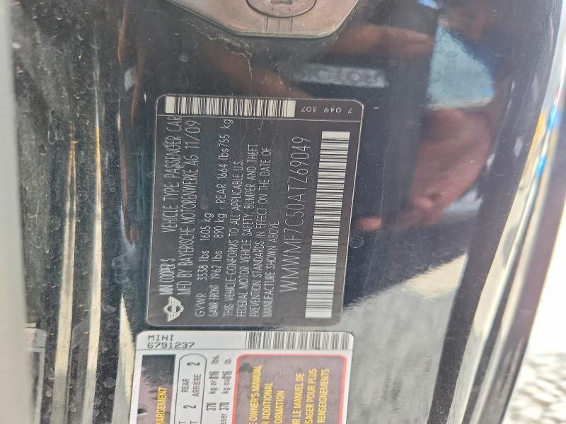 69153316 :رقم المزاد ، WMWMF7C50ATZ69049 vin ، 2010 Mini Cooper مزاد بيع