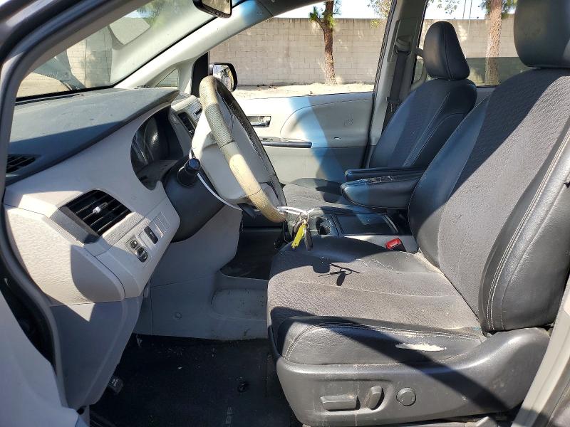 68712726 :رقم المزاد ، 5TDXK3DC4ES412280 vin ، 2014 Toyota Sienna مزاد بيع