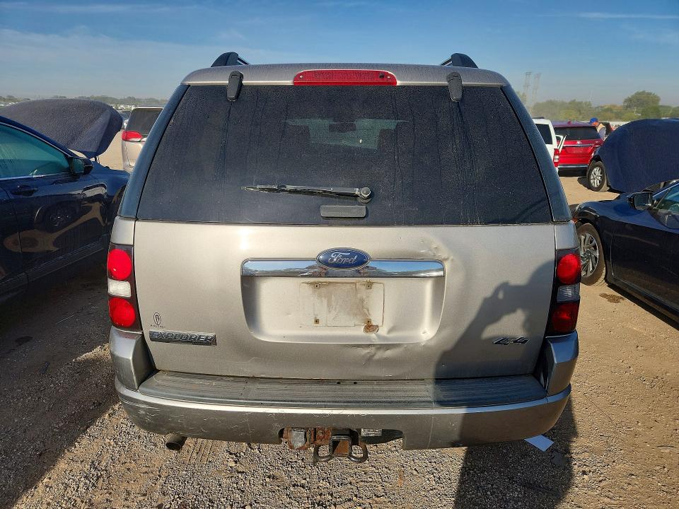 2008 Ford Explorer მანქანა იყიდება აუქციონზე, vin: 1FMEU75828UA16606, აუქციონის ნომერი: 70689066