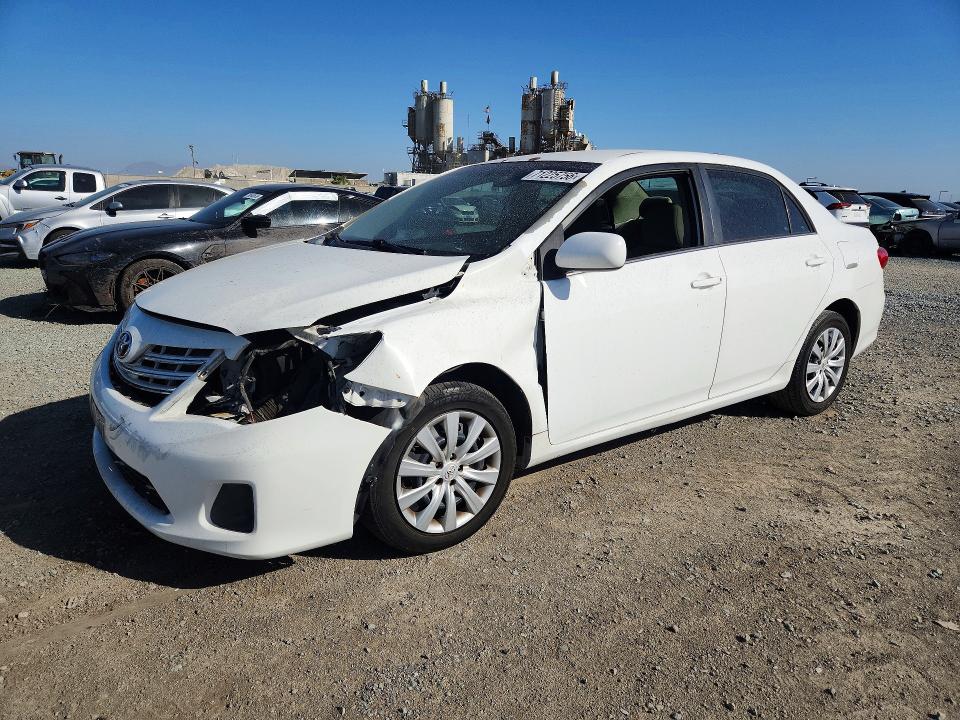 71225756 :رقم المزاد ، 5YFBU4EE1DP152440 vin ، 2013 Toyota Corolla مزاد بيع