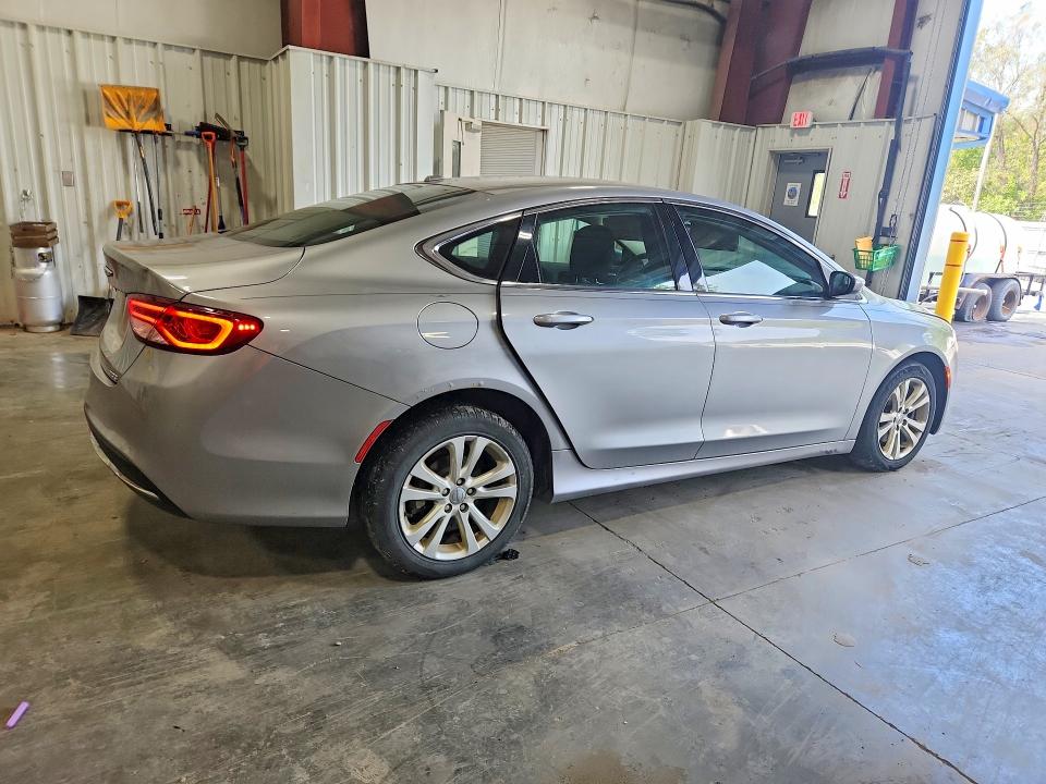 2015 Chrysler 200 მანქანა იყიდება აუქციონზე, vin: 1C3CCCAB6FN631194, აუქციონის ნომერი: 69003686