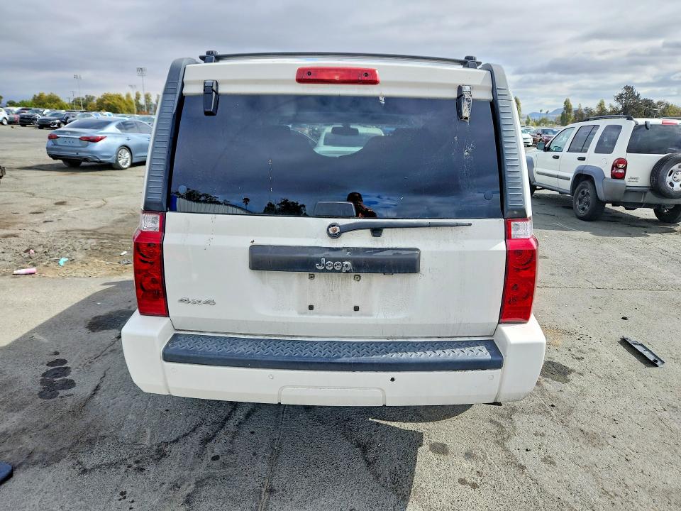 Продаж на аукціоні авто 2008 Jeep Commander, vin: 1J8HG48N38C220337, номер лоту: 67676536