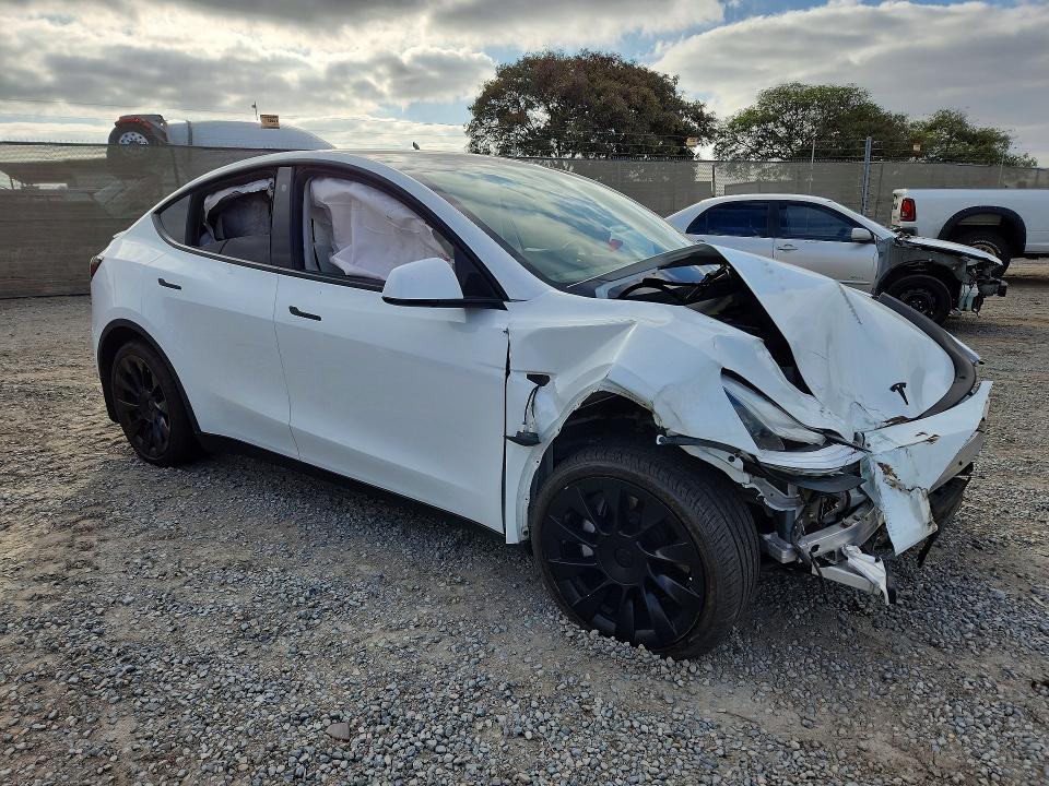 Продажа на аукционе авто 2021 Tesla Model Y, vin: 5YJYGDEE3MF282829, номер лота: 69541036