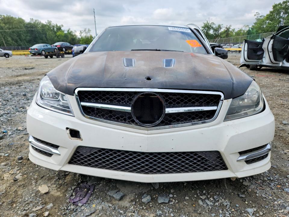 2014 Mercedes-benz C მანქანა იყიდება აუქციონზე, vin: WDDGF8AB4EA947609, აუქციონის ნომერი: 68396036