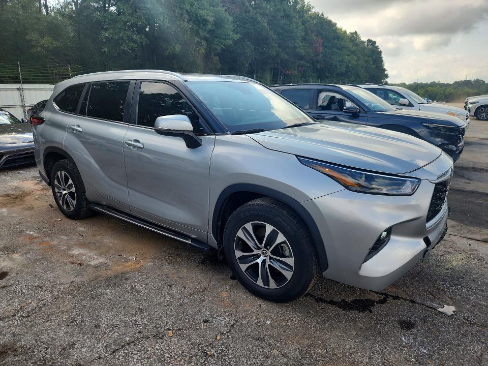 Продажа на аукционе авто 2023 Toyota Highlander, vin: 5TDKARAH0PS018049, номер лота: 68660306