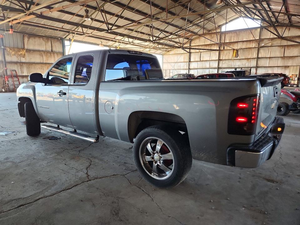 Продажа на аукционе авто 2007 Chevrolet Silverado, vin: 1GCEC19X77Z651988, номер лота: 69117406