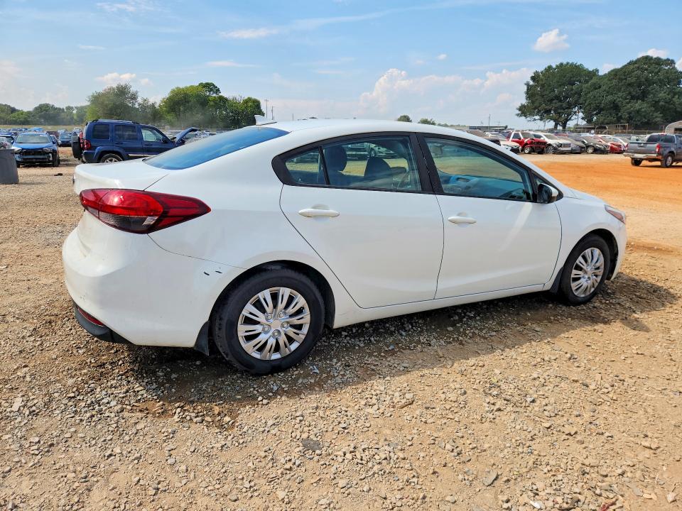 68338916 :رقم المزاد ، 3KPFK4A7XJE205633 vin ، 2018 Kia Forte مزاد بيع